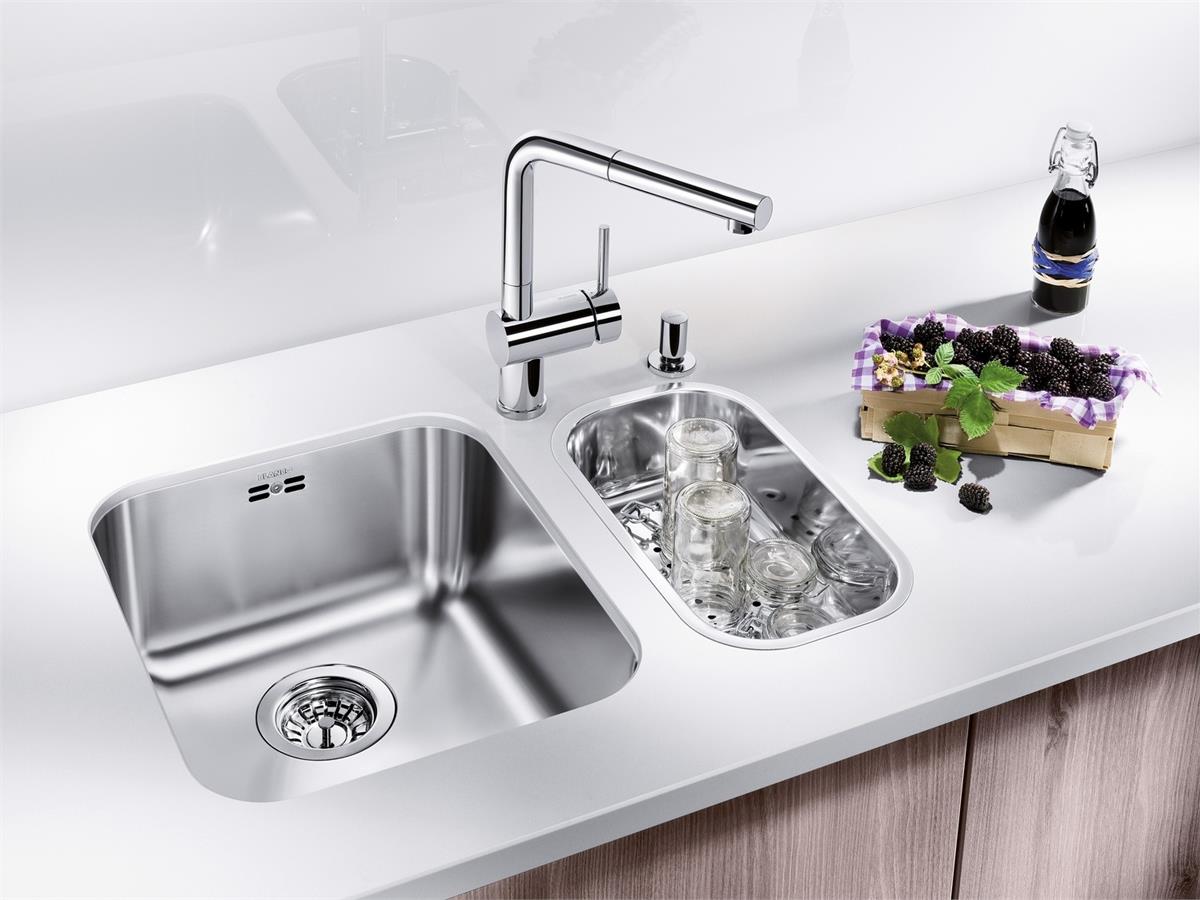 Душевой уголок Gutewetter Slide Square GK-863B 125x110 (бронза) фото 20 душевой уголок gutewetter slide square gk-863b 125x110 (бронза) фото 20